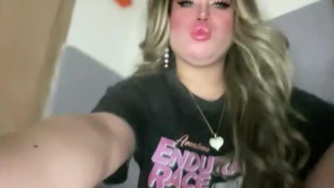 Rose Wilson online show from 10-16-25, 02:51