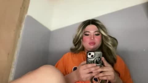 Rose Wilson online show from 11-05-25, 05:02