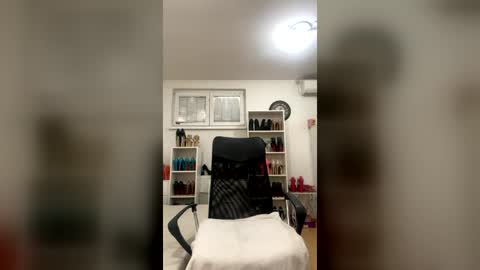 naughtysabine1 online show from 07-10-26, 10:18