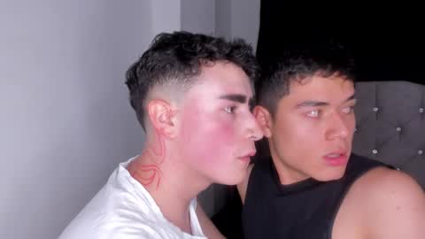 Snapshot of naughtysalomon chatting on 01-09-26, 11:17 Salomon and Andy online show from 01-09-26, 11:17