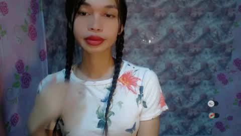 Snapshot of naughtysunshinepinay chatting on 07-10-26, 12:15 Celine online show from 07-10-26, 12:15