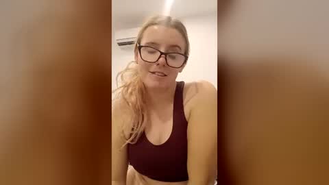 Snapshot of naughtyt333n chatting on 07-08-26, 11:04 Naughty Jess online show from 07-08-26, 11:04