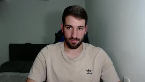 Snapshot of naugthy18boy chatting on 01-24-25, 08:43 Nico online show from 01-24-25, 08:43