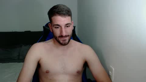 Snapshot of naugthy18boy chatting on 02-06-25, 10:32 Nico online show from 02-06-25, 10:32