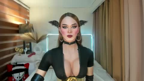 MISS IVANA online show from 01-19-25, 02:15