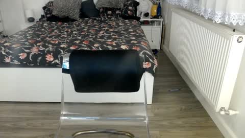 Snapshot of nauty_leila chatting on 01-30-25, 12:37 KimBeee online show from 01-30-25, 12:37