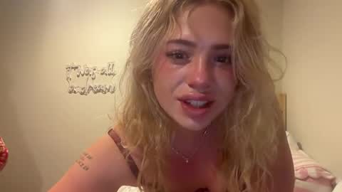 Snapshot of navyblair chatting on 07-18-26, 12:37 navy online show from 07-18-26, 12:37