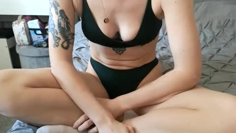 Navyrein online show from 04-19-26, 10:14