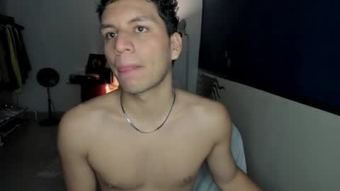 Snapshot of naxttan chatting on 04-27-26, 03:59 Natan online show from 04-27-26, 03:59