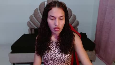 Snapshot of naya_fox1 chatting on 12-19-25, 05:25 naya_fox1 online show from 12-19-25, 05:25