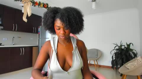 Nayah Williams  - OnlyFans  online show from 12-18-25, 02:56