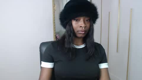 Nayaris 3 online show from 05-13-26, 04:04