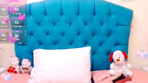 Snapshot of nayla_garner chatting on 10-14-25, 03:13 Lady Nayla online show from 10-14-25, 03:13