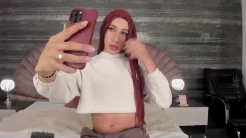 Snapshot of nayla_monroee chatting on 06-02-26, 12:29 Nayla online show from 06-02-26, 12:29