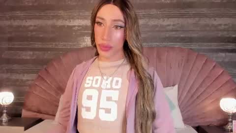 Snapshot of nayla_monroee chatting on 07-16-26, 09:32 Nayla online show from 07-16-26, 09:32