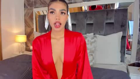    online show from 11-04-25, 12:04