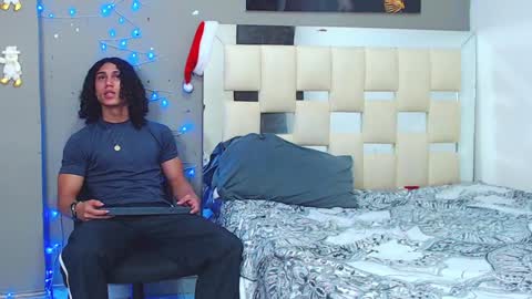 Snapshot of nazper_ chatting on 12-17-24, 03:28 Nazper online show from 12-17-24, 03:28