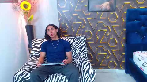 Snapshot of nazper_ chatting on 10-08-25, 03:42 Nazper online show from 10-08-25, 03:42