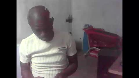 Snapshot of nbcouples chatting on 02-01-26, 11:31 nbcouples online show from 02-01-26, 11:31