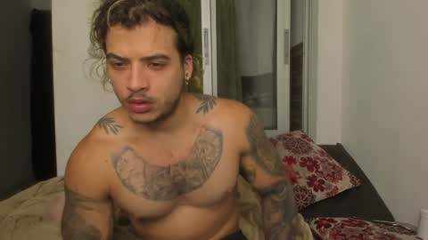 Nei turn green online show from 12-13-24, 04:11