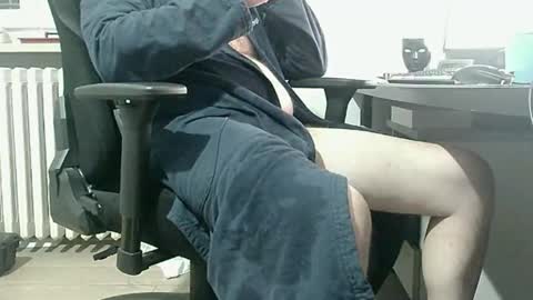 Snapshot of neeko1283 chatting on 02-12-26, 05:30 neeko online show from 02-12-26, 05:30