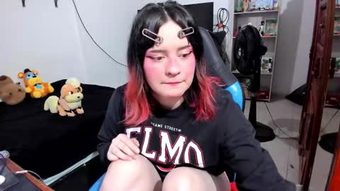 Geek Nicole    im Neeko UwU online show from 03-15-26, 05:30