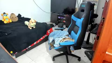 Geek Nicole    im Neeko UwU online show from 06-29-26, 12:49