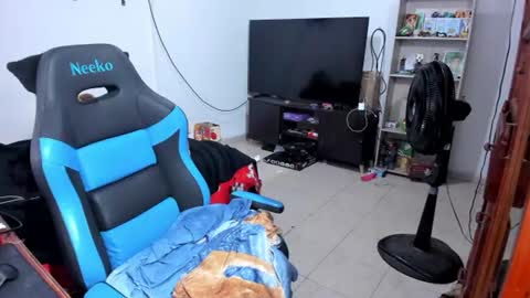 Geek Nicole    im Neeko UwU online show from 07-14-26, 11:38