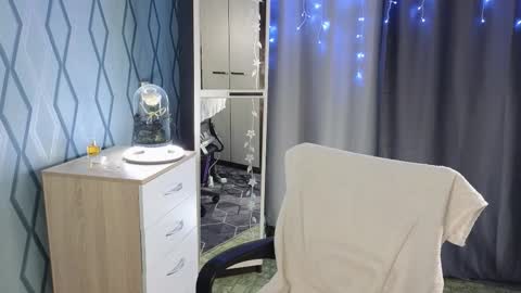 Snapshot of neganxxl chatting on 10-04-25, 12:58 Negan online show from 10-04-25, 12:58