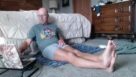 NEIGHBORGUY4U online show from 10-10-25, 09:58