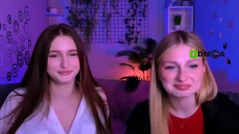 Snapshot of nekky_mouse chatting on 06-10-26, 09:41 Meow online show from 06-10-26, 09:41
