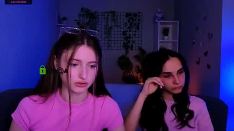 Snapshot of nekky_mouse chatting on 06-30-26, 09:21 Meow online show from 06-30-26, 09:21