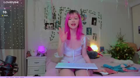 neko_kitsune online show from 01-02-25, 08:28