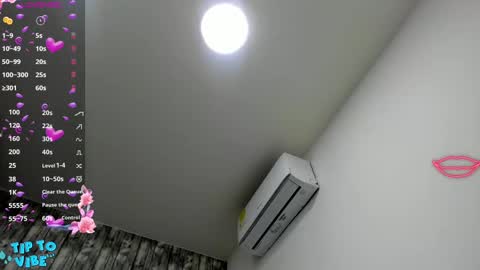 Snapshot of nekomisaki chatting on 10-03-25, 12:13 Miah online show from 10-03-25, 12:13