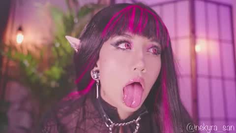 Snapshot of nekyra_san chatting on 10-05-25, 01:04 Mely Birthday party saturday night BYO online show from 10-05-25, 01:04