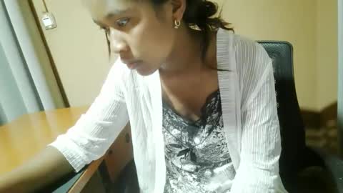 Snapshot of nelia_84 chatting on 05-08-26, 03:12 nelia_84 online show from 05-08-26, 03:12