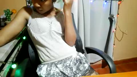 Snapshot of nelia_84 chatting on 06-07-26, 01:59 nelia_84 online show from 06-07-26, 01:59
