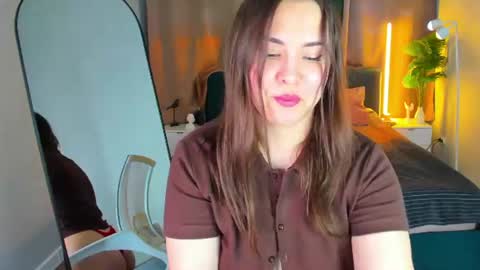 Snapshot of nelie_evans chatting on 06-11-26, 05:22 nelie_evans online show from 06-11-26, 05:22