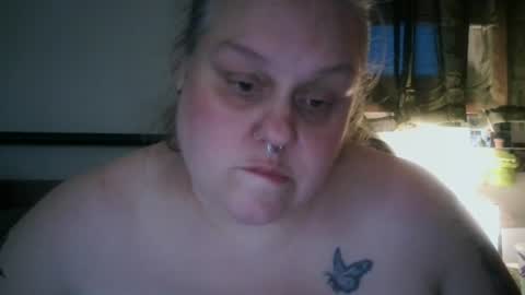 Snapshot of nellatlas chatting on 07-04-26, 12:39 Nellie Atlas online show from 07-04-26, 12:39