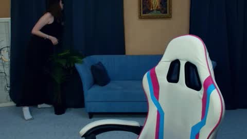 Nelli online show from 03-06-26, 08:27