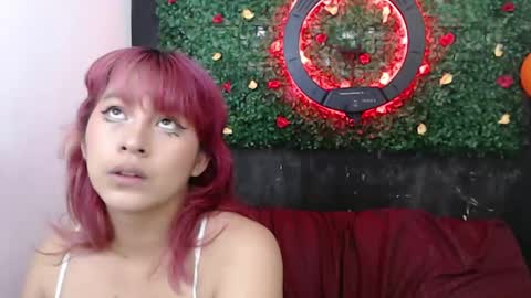 Snapshot of nelly_azumi chatting on 12-03-24, 06:15 nelly online show from 12-03-24, 06:15