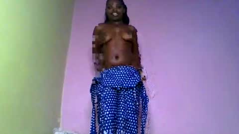 Snapshot of nelly_ebony5 chatting on 06-20-26, 02:09 nelly_ebony5 online show from 06-20-26, 02:09