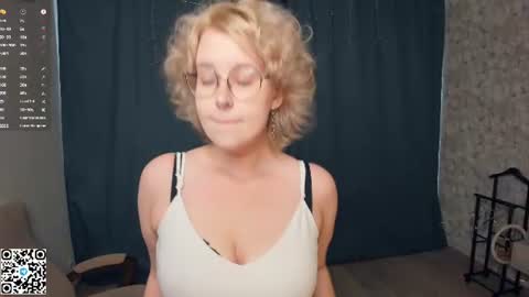 Snapshot of nelly_gloss chatting on 06-26-26, 07:46 nelly_gloss online show from 06-26-26, 07:46