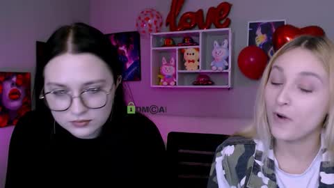 Snapshot of nellyfae chatting on 02-19-26, 12:23 nellyfae online show from 02-19-26, 12:23