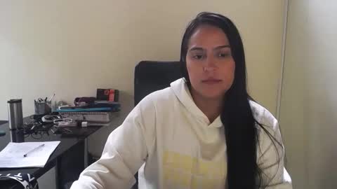 kelly lopez online show from 11-25-25, 02:50