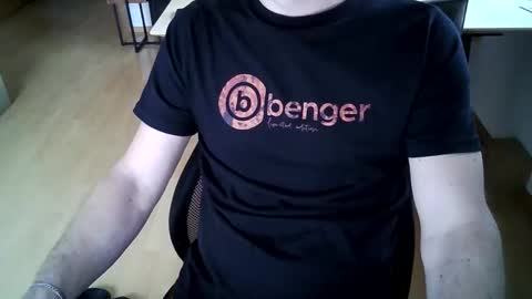 Snapshot of neo23704 chatting on 04-12-26, 01:16 neo23704 online show from 04-12-26, 01:16