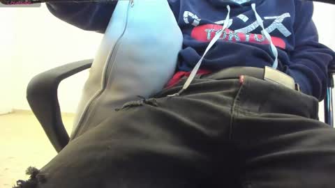 Snapshot of neo_and_jhin chatting on 01-23-25, 01:56 Jhin online show from 01-23-25, 01:56