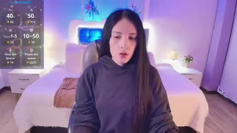 Snapshot of neo_sarah_ chatting on 06-18-26, 03:29 Sarah online show from 06-18-26, 03:29