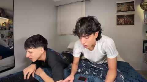 Snapshot of neoplay_ chatting on 01-07-26, 04:04 Neo online show from 01-07-26, 04:04