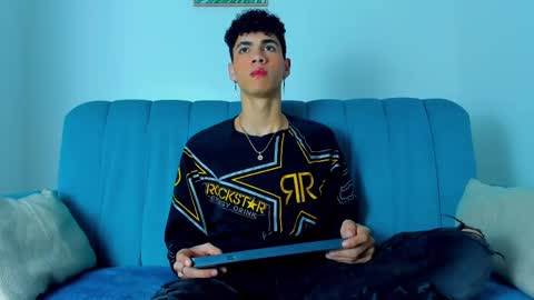 Snapshot of neoraptis chatting on 03-06-25, 08:48 NeoRaptis jhonatan online show from 03-06-25, 08:48